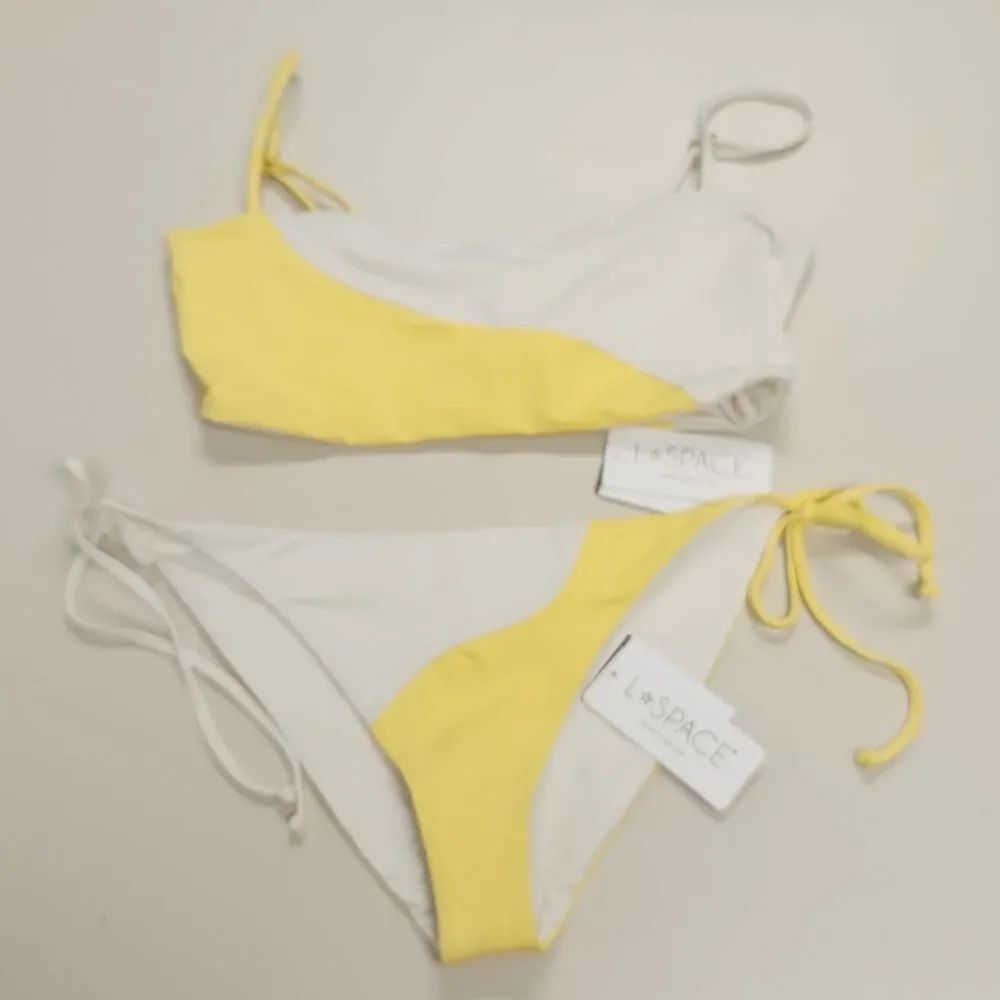 L Space Yellow WhiteāBikiniāNWT